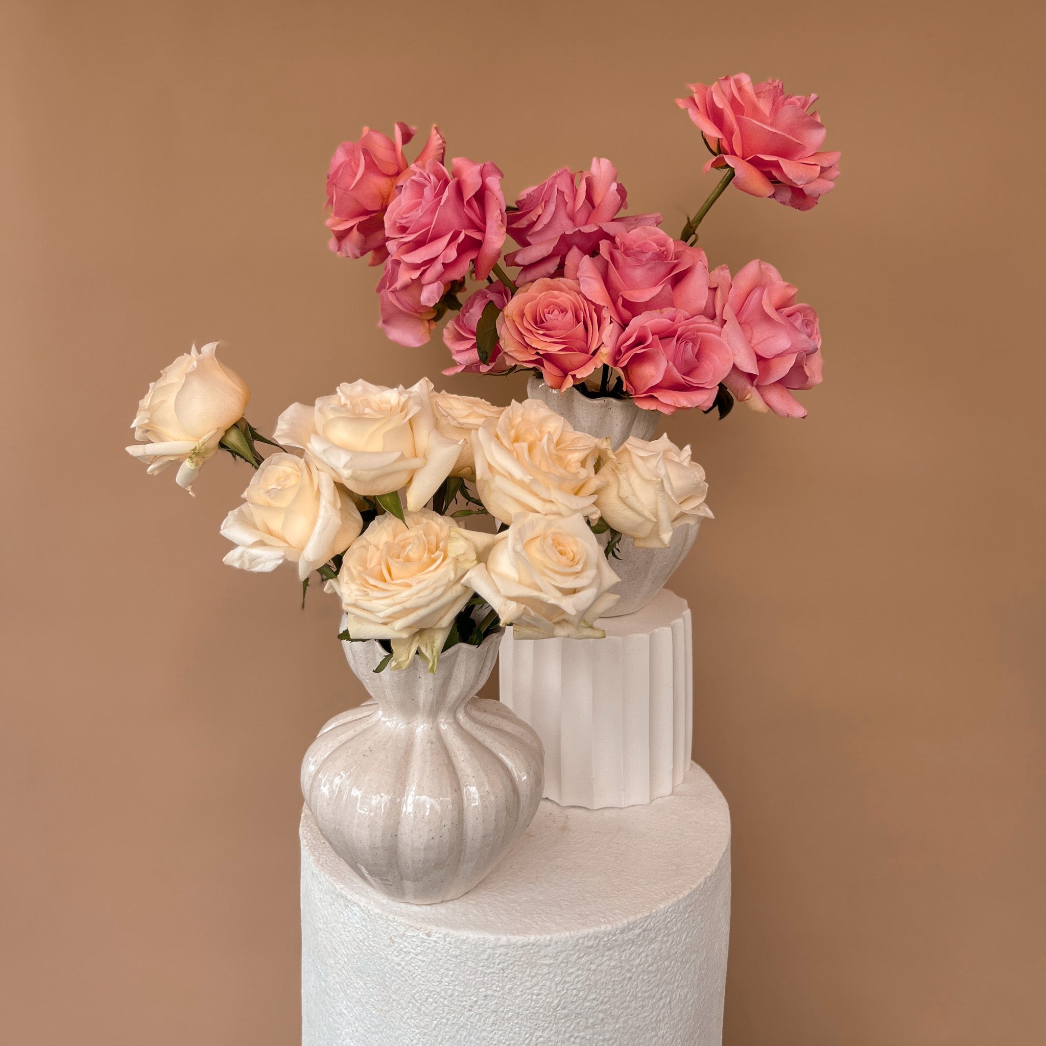 Clara Vase With Saga Pink Roses