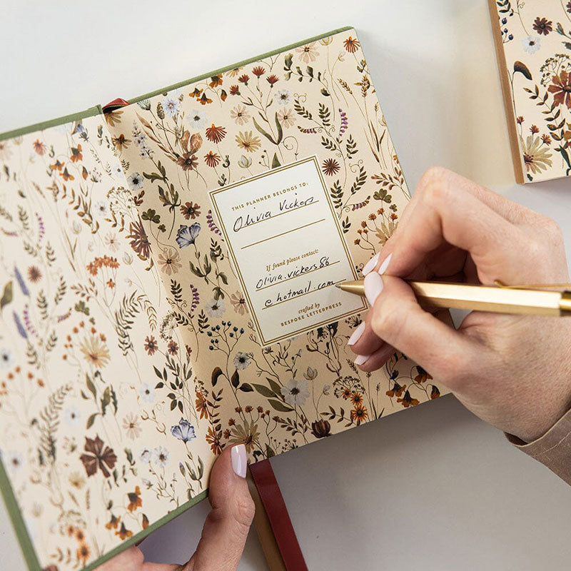 2024 Day To A Page Linen Planner | Moss Green