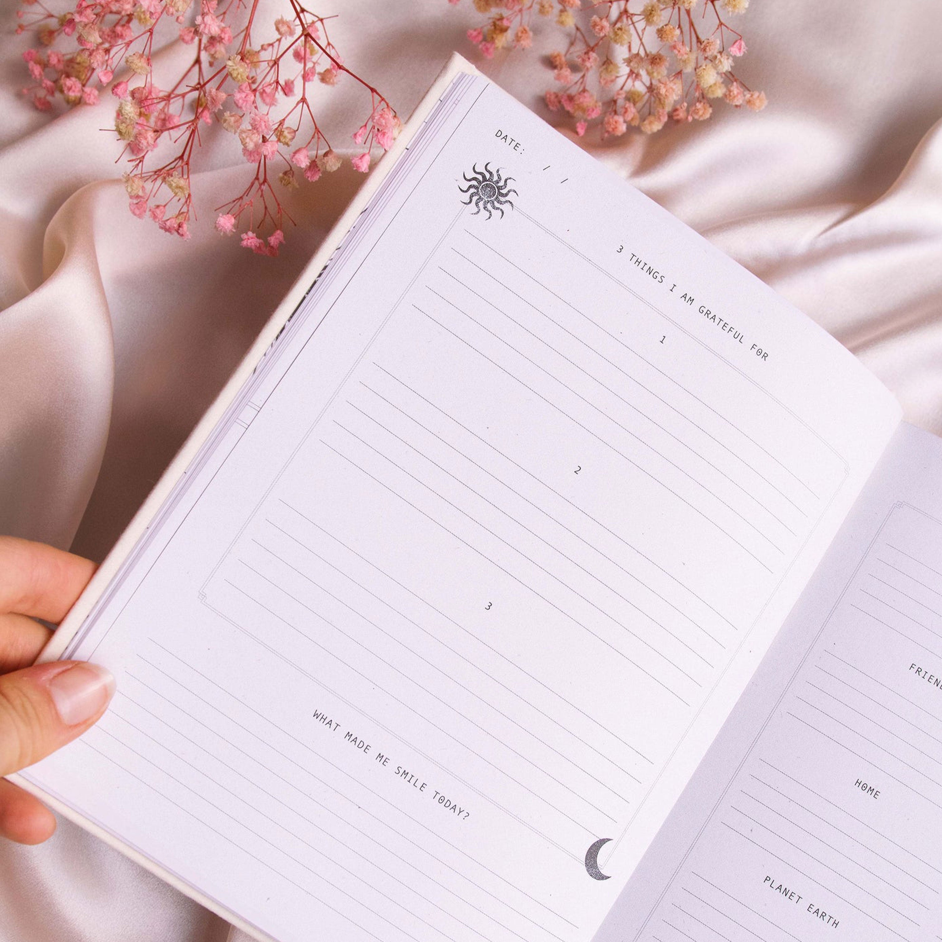 Dreamy Moons | Gratitude Journal
