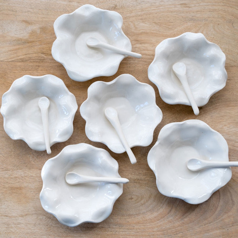Salt flower bowl with spoon